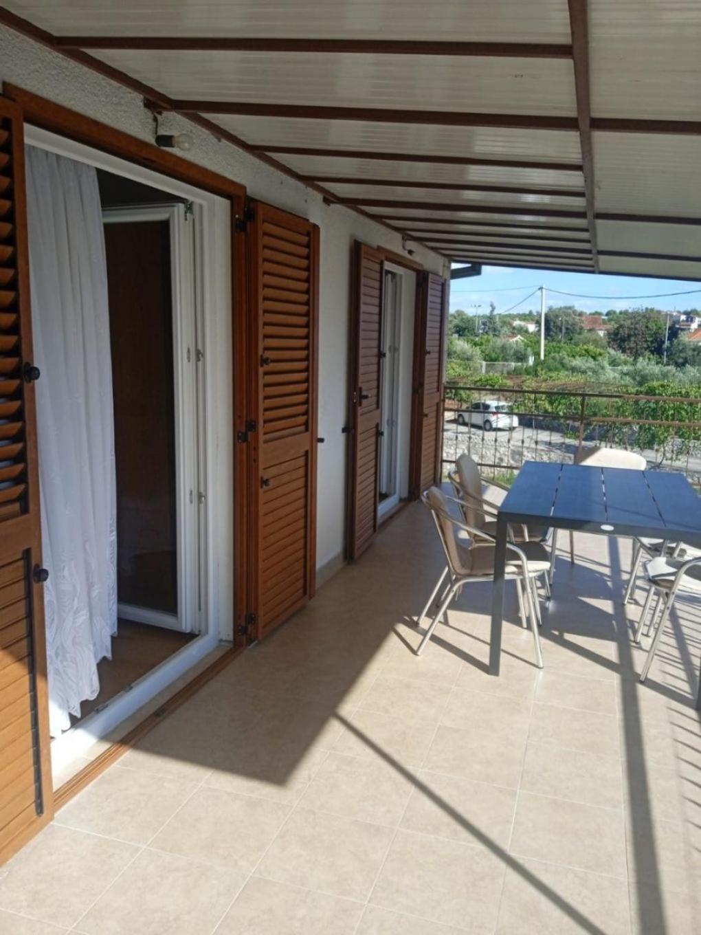 Apartments Ante - 50 M From The Sea Seget Vranjica Esterno foto